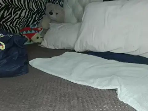 sharlot003 online show from March 10, 2025, 11:12 am