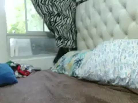 sharlot003 online show from December 5, 2024, 11:12 am