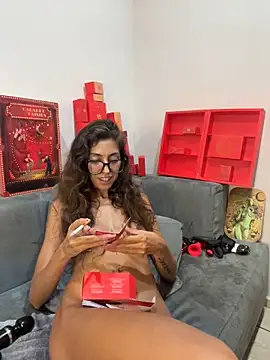Snapshot of amanilouve chatting on March 11, 2025, 1:23 pm amanilouve online show from March 11, 2025, 1:23 pm