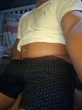 Snapshot of Efrain2090 chatting on December 23, 2024, 9:59 am Efrain2090 online show from December 23, 2024, 9:59 am