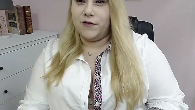 Snapshot of XgloryHAILEY chatting on February 5, 2025, 2:59 pm XgloryHAILEY online show from February 5, 2025, 2:59 pm
