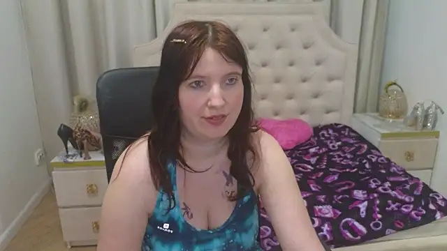 Snapshot of AmazingTori chatting on April 1, 2026, 1:23 pm AmazingTori online show from April 1, 2026, 1:23 pm