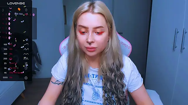 MonaLauu online show from January 23, 2025, 4:59 pm