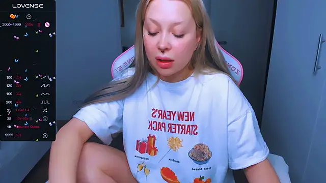 MonaLauu online show from January 16, 2025, 2:51 am