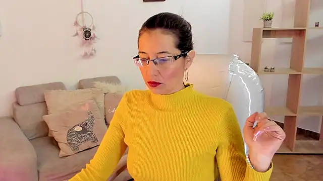 Snapshot of Antonnella_3 chatting on March 6, 2025, 12:30 pm Antonnella 3 online show from March 6, 2025, 12:30 pm