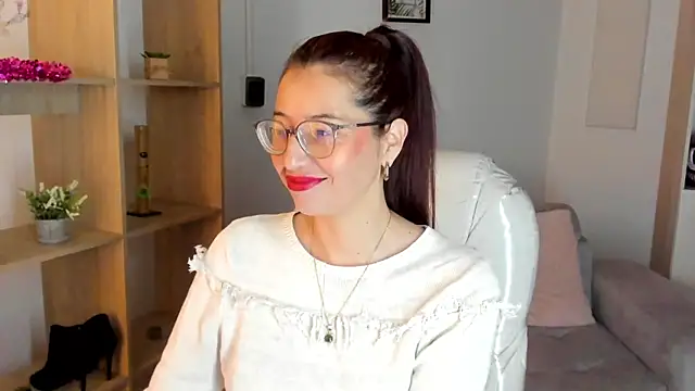 Antonnella 3 online show from November 17, 2025, 12:42 pm