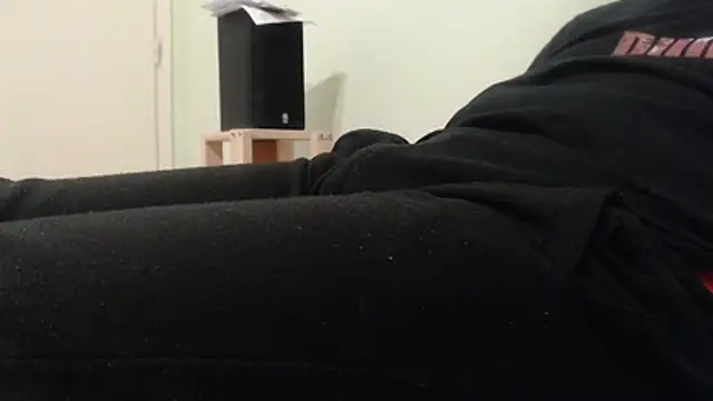 Snapshot of VASKOS178 chatting on April 1, 2026, 7:33 pm VASKOS178 online show from April 1, 2026, 7:33 pm