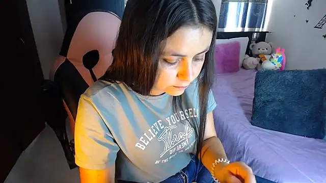 violeta campbell online show from March 21, 2025, 8:08 pm