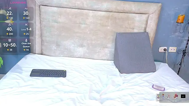 nicol snow online show from January 17, 2026, 1:37 pm