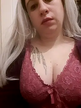 Snapshot of Tinka-Bella-Privat chatting on April 2, 2026, 6:03 pm Tinka-Bella-Privat online show from April 2, 2026, 6:03 pm