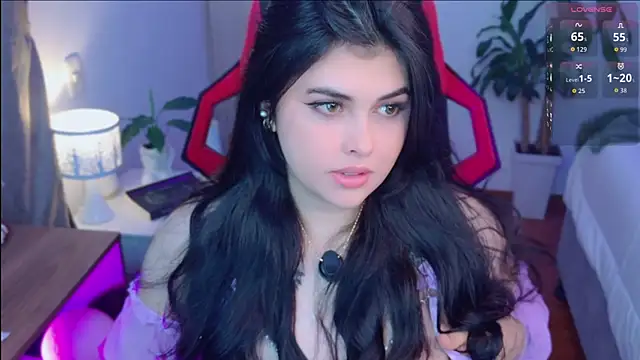 Snapshot of Alyaa_s chatting on April 19, 2026, 12:44 am Alyaa s online show from April 19, 2026, 12:44 am