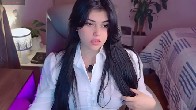 Snapshot of Alyaa_s chatting on April 29, 2026, 3:00 am Alyaa s online show from April 29, 2026, 3:00 am