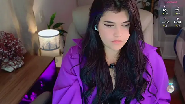 Snapshot of Alyaa_s chatting on June 10, 2026, 1:56 pm Alyaa s online show from June 10, 2026, 1:56 pm