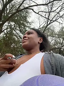 TilaTotti online show from February 10, 2026, 9:03 pm