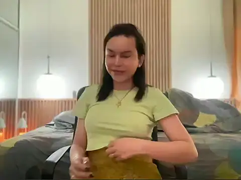 Snapshot of seductiveSophiaGoddess chatting on October 21, 2025, 12:00 am seductiveSophiaGoddess online show from October 21, 2025, 12:00 am