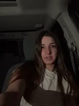 DoriDeluxe66 online show from October 11, 2025, 10:00 pm