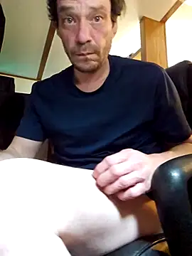 Snapshot of chosen923 chatting on February 23, 2026, 4:03 am chosen923 online show from February 23, 2026, 4:03 am