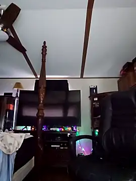 Snapshot of chosen923 chatting on December 17, 2025, 9:09 pm chosen923 online show from December 17, 2025, 9:09 pm