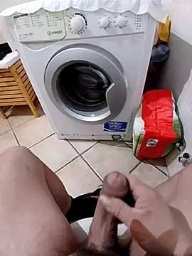 Snapshot of 74bob chatting on December 23, 2025, 7:18 am 74bob online show from December 23, 2025, 7:18 am