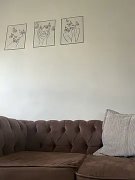 StupidNaturalPhatBooty  online show from October 15, 2025, 12:02 pm