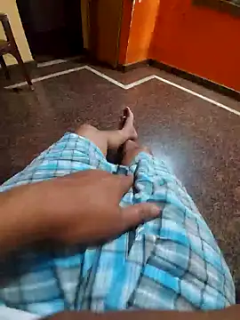 Snapshot of Stripkomal chatting on January 25, 2025, 4:46 pm Stripkomal online show from January 25, 2025, 4:46 pm