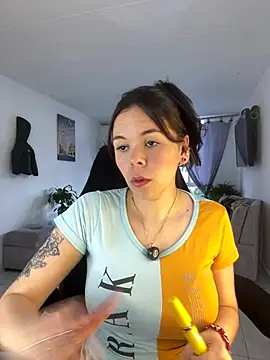 carolina16love online show from October 18, 2025, 9:50 pm