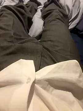 HunterBaby online show from November 2, 2025, 10:48 pm