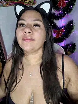 Snapshot of ValerieDiiamond chatting on January 2, 2025, 3:26 am ValerieDiiamond online show from January 2, 2025, 3:26 am