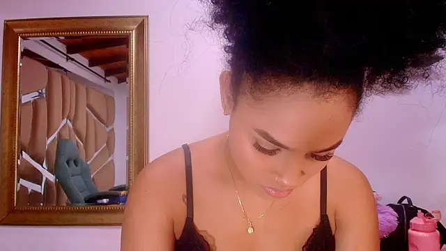 naia blessed online show from November 1, 2025, 7:19 pm