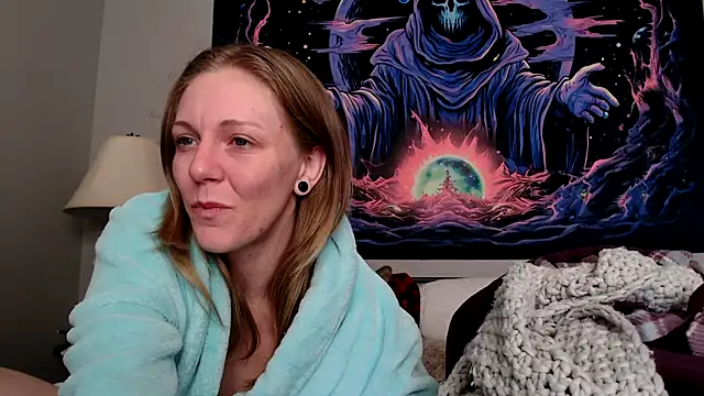 coryandthepeach online show from February 17, 2025, 3:55 pm