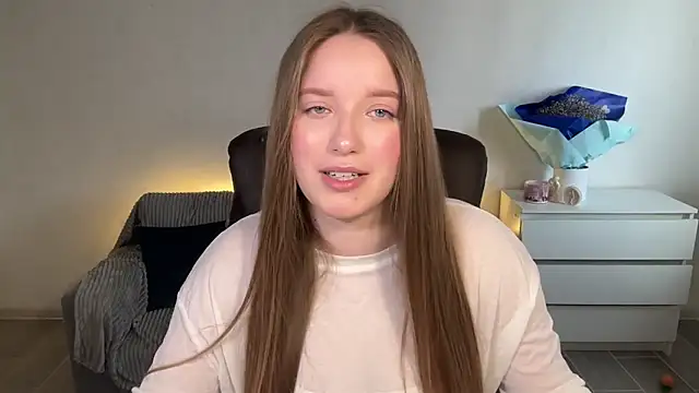 Snapshot of EvaMaddison chatting on March 28, 2026, 8:04 am EvaMaddison online show from March 28, 2026, 8:04 am