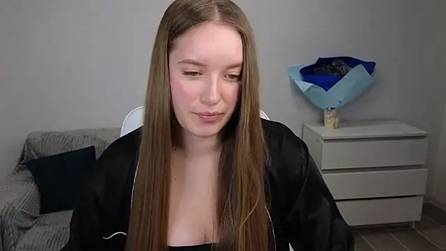 Snapshot of EvaMaddison chatting on January 28, 2025, 5:54 am EvaMaddison online show from January 28, 2025, 5:54 am