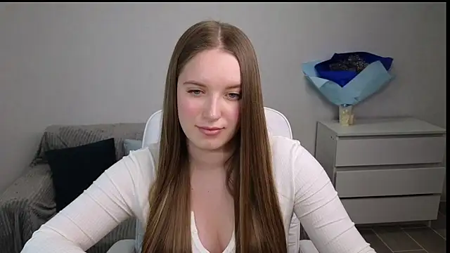 Snapshot of EvaMaddison chatting on February 2, 2025, 6:20 pm EvaMaddison online show from February 2, 2025, 6:20 pm