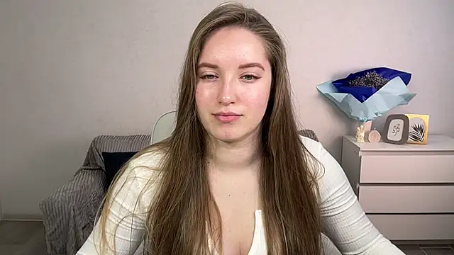 Snapshot of EvaMaddison chatting on September 27, 2025, 5:24 am EvaMaddison online show from September 27, 2025, 5:24 am