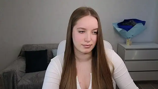 Snapshot of EvaMaddison chatting on February 16, 2025, 7:59 am EvaMaddison online show from February 16, 2025, 7:59 am