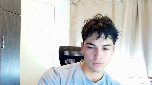 Snapshot of jimmy_class chatting on February 11, 2026, 10:42 pm jimmy class online show from February 11, 2026, 10:42 pm