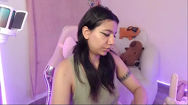 Nami usagi online show from October 15, 2025, 11:40 am