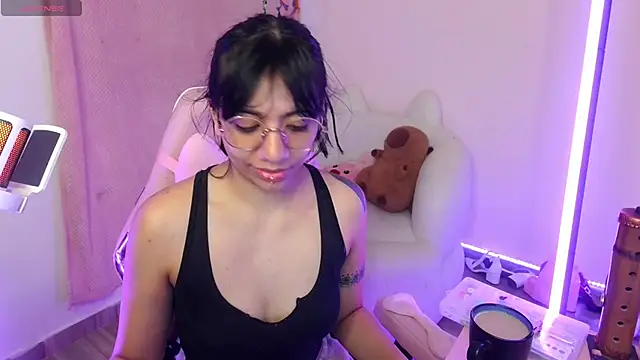 Nami usagi online show from September 21, 2025, 4:45 pm