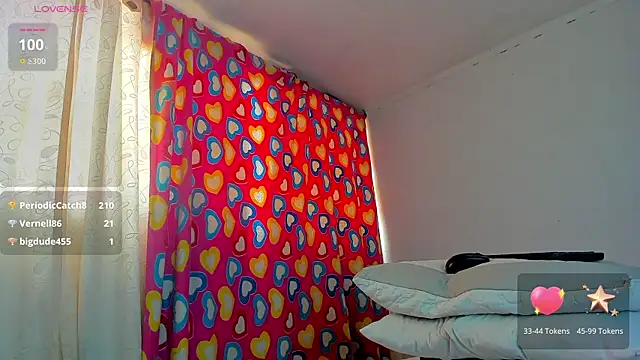 caroline tovar online show from February 14, 2025, 8:05 pm