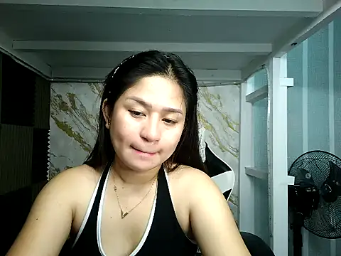 Mia 2022 online show from November 11, 2025, 3:40 pm