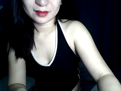 Snapshot of Mia_2022 chatting on May 19, 2026, 3:30 pm Mia 2022 online show from May 19, 2026, 3:30 pm