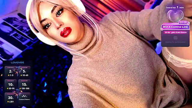 Thalia Cambridge online show from April 6, 2026, 9:38 pm