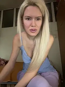 Keylili online show from March 11, 2025, 11:33 am