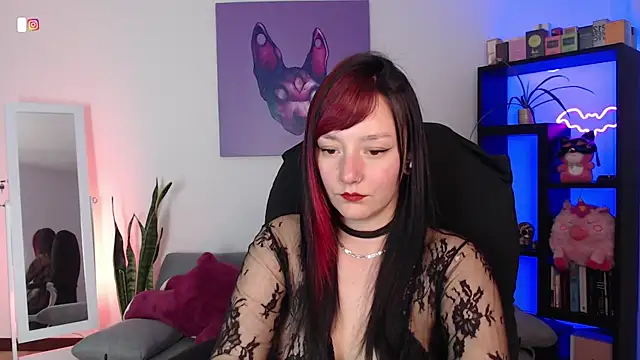 Snapshot of S_Lilith_ chatting on May 13, 2026, 10:50 pm S Lilith online show from May 13, 2026, 10:50 pm