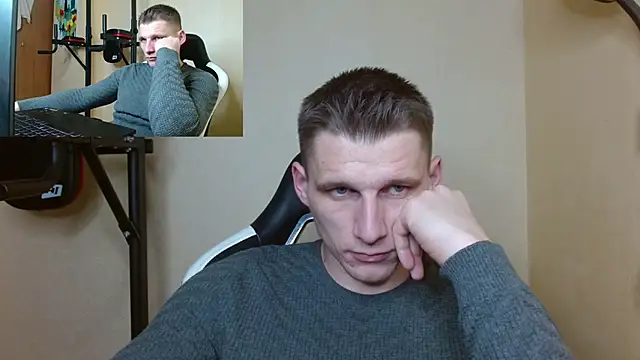 Snapshot of PoliglotJoe chatting on December 22, 2024, 4:17 am PoliglotJoe online show from December 22, 2024, 4:17 am