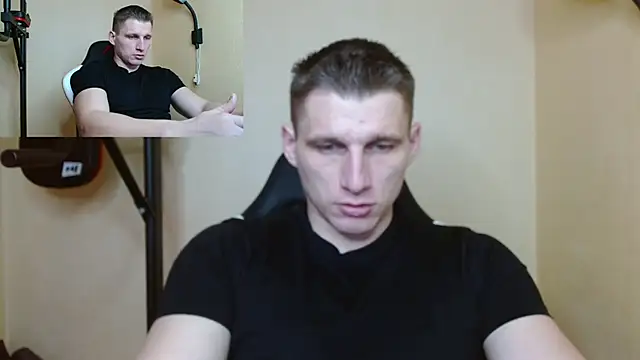 Snapshot of PoliglotJoe chatting on January 14, 2025, 9:02 am PoliglotJoe online show from January 14, 2025, 9:02 am