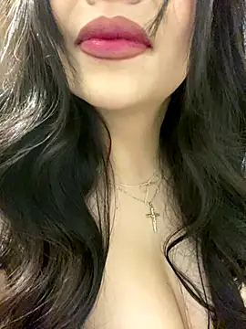 Snapshot of KateLatorre chatting on September 9, 2025, 9:13 pm KateLatorre online show from September 9, 2025, 9:13 pm