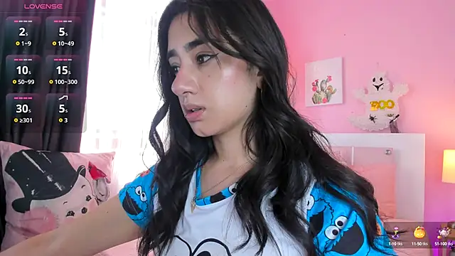 annadu011 online show from October 15, 2025, 2:03 pm