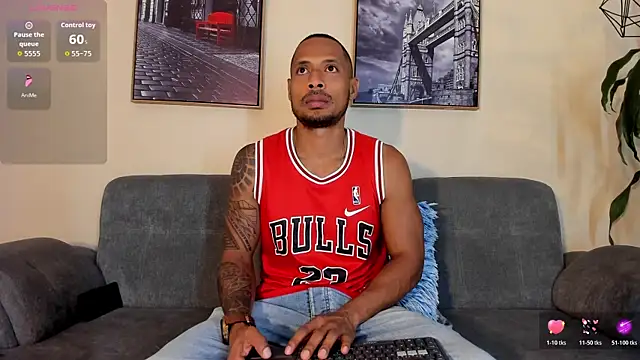 Snapshot of Sweet_Alessandre chatting on March 2, 2026, 2:13 pm Sweet Alessandre online show from March 2, 2026, 2:13 pm