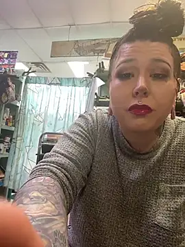 evacheers online show from January 18, 2025, 11:00 pm